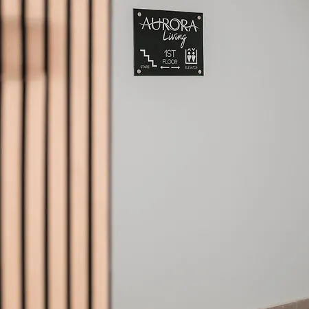 Aurora Living - Adults Only ファリラキ