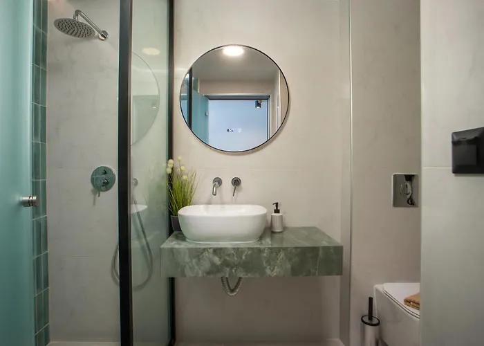 Aurora Living - Adults Only